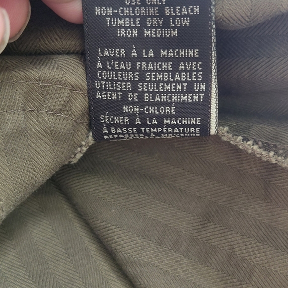 Women's Elegant Stripped Olive Blazer - Picture 7 of 7